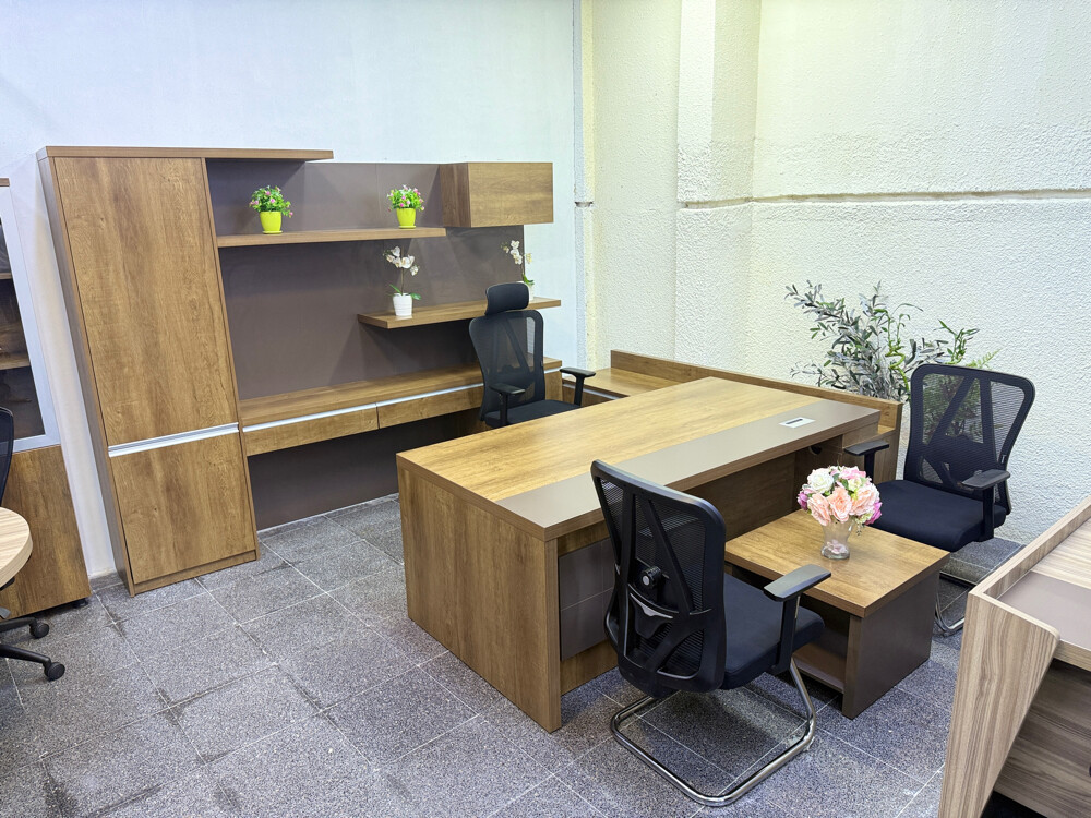 USED excessive furniture table DOHA - 7