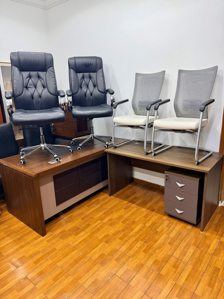 Used Office furniture sell - 18