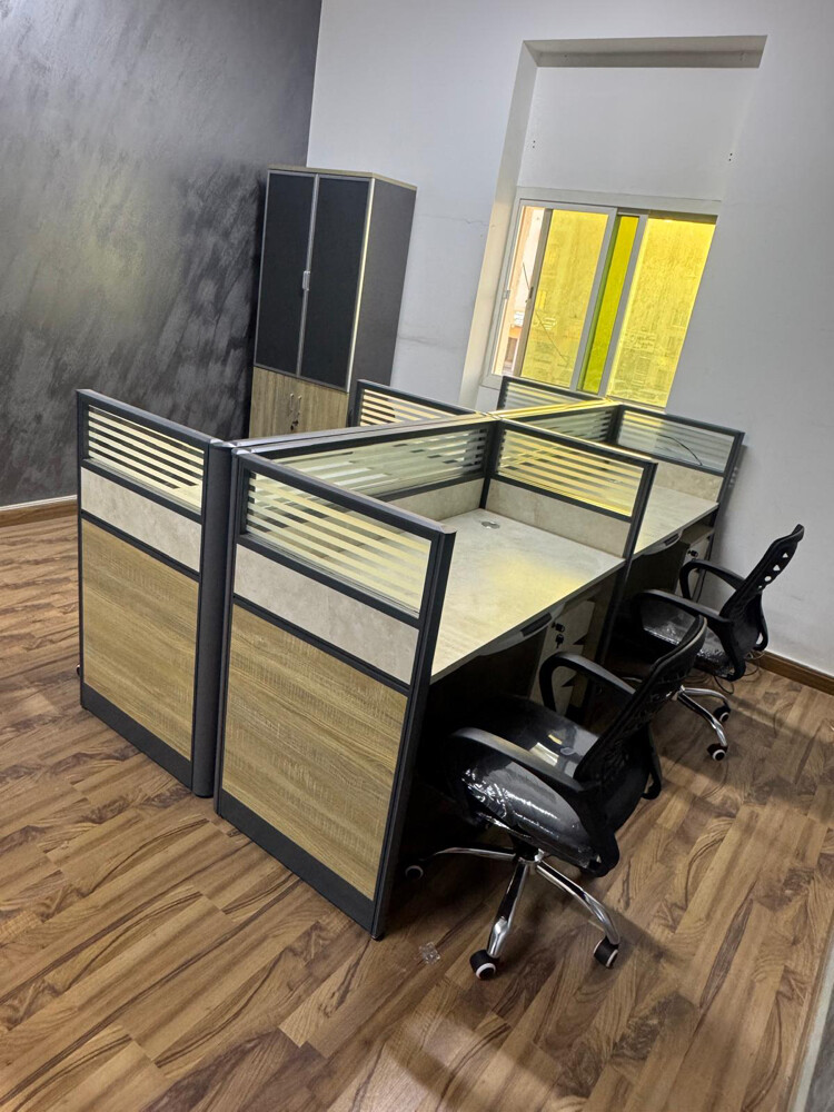 120 cm  4 person workstation 1800  - 6