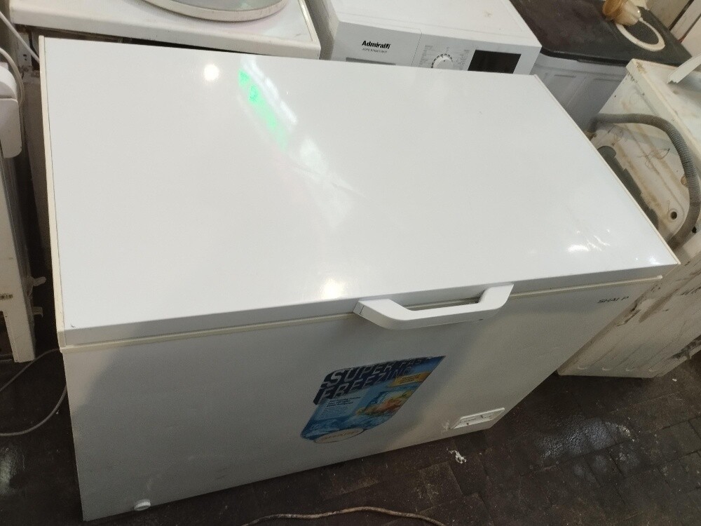 Sharp Deep freezer for Sale - 2