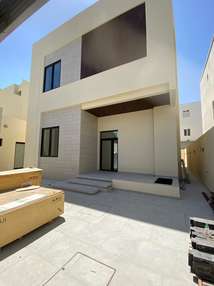 Al Moneer trading and contracting - 1