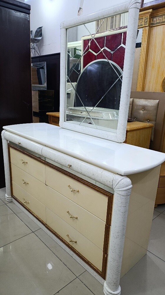 drasing table for sale - 3