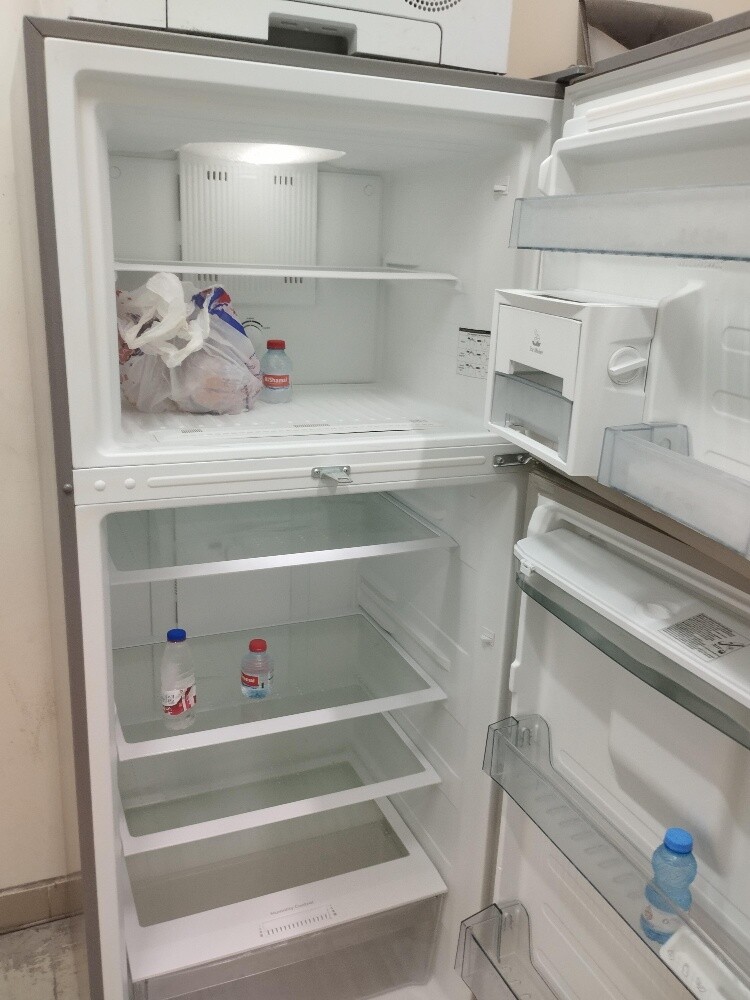ثلاجة بحالة ممتازة للبيع - 3
