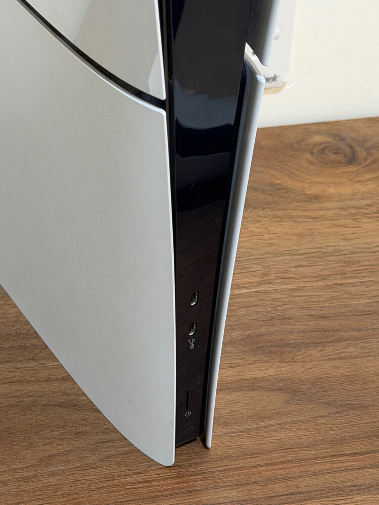 PlayStation 5 slim edition 1TB  - 8