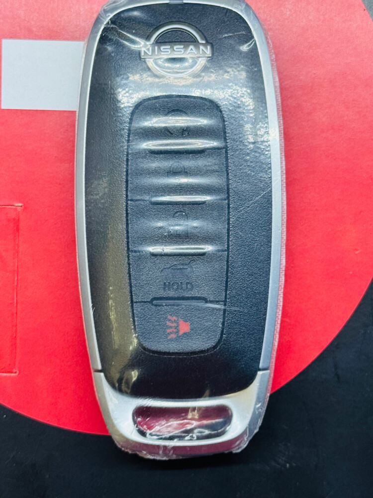 Nissan - 2