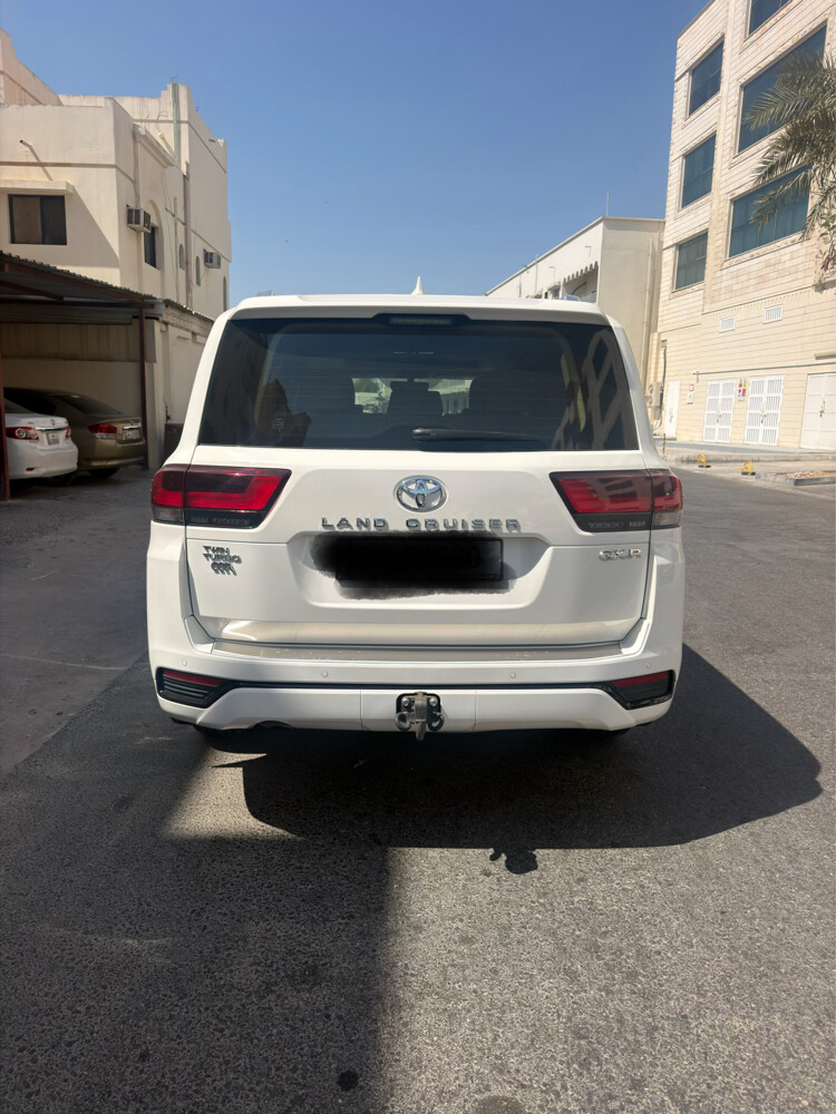 TOYOTA LAND CRUISER GXR TWIN TURBO  - 8
