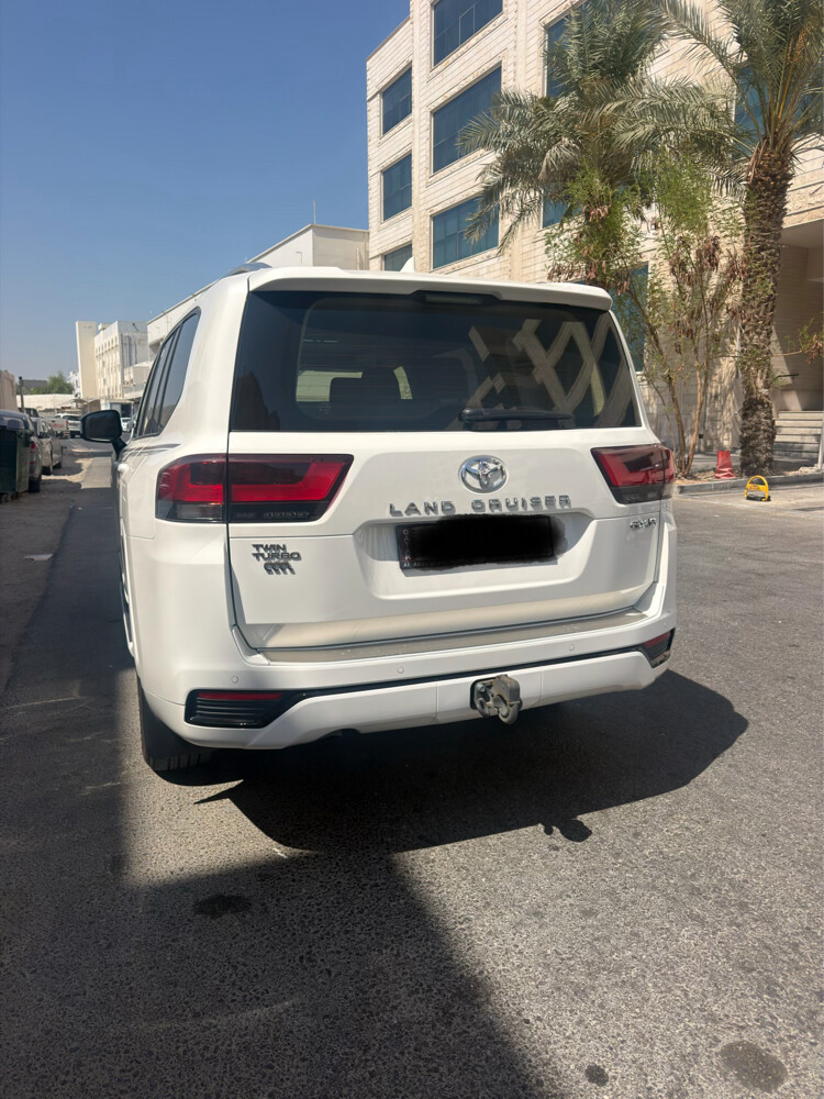 TOYOTA LAND CRUISER GXR TWIN TURBO  - 4