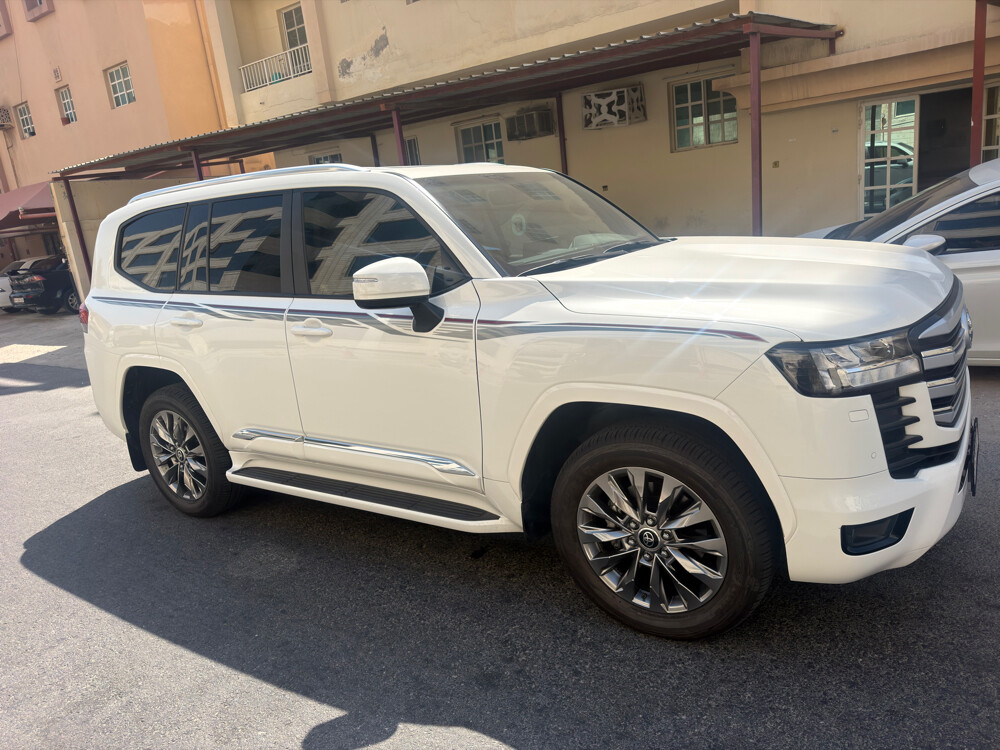 TOYOTA LAND CRUISER GXR TWIN TURBO  - 3
