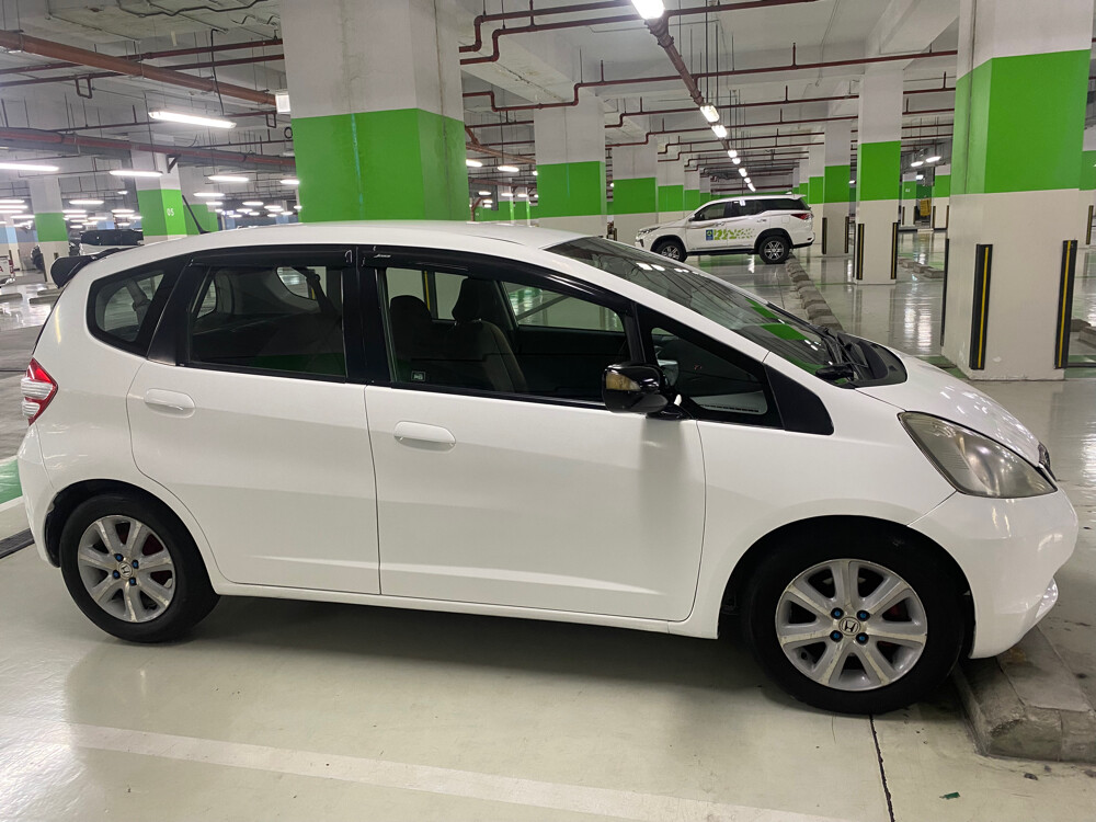 Honda jazz 2009 for sale - 2