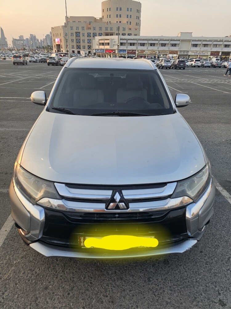 Mitsubishi outlander 2018 - 2