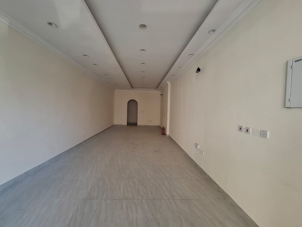 محلات للايجار بالغرافه - 1