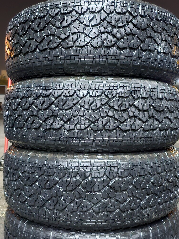 275-60-20,,, Goodyear brand - 9