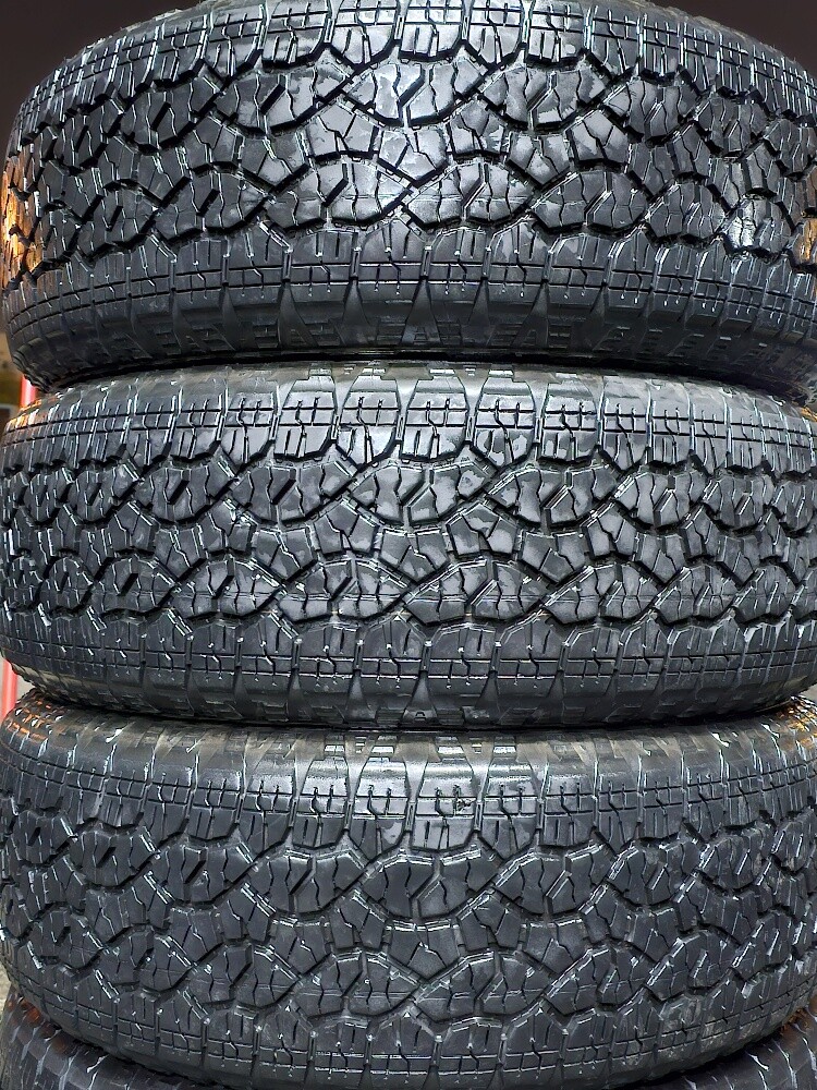 275-60-20,,, Goodyear brand - 4