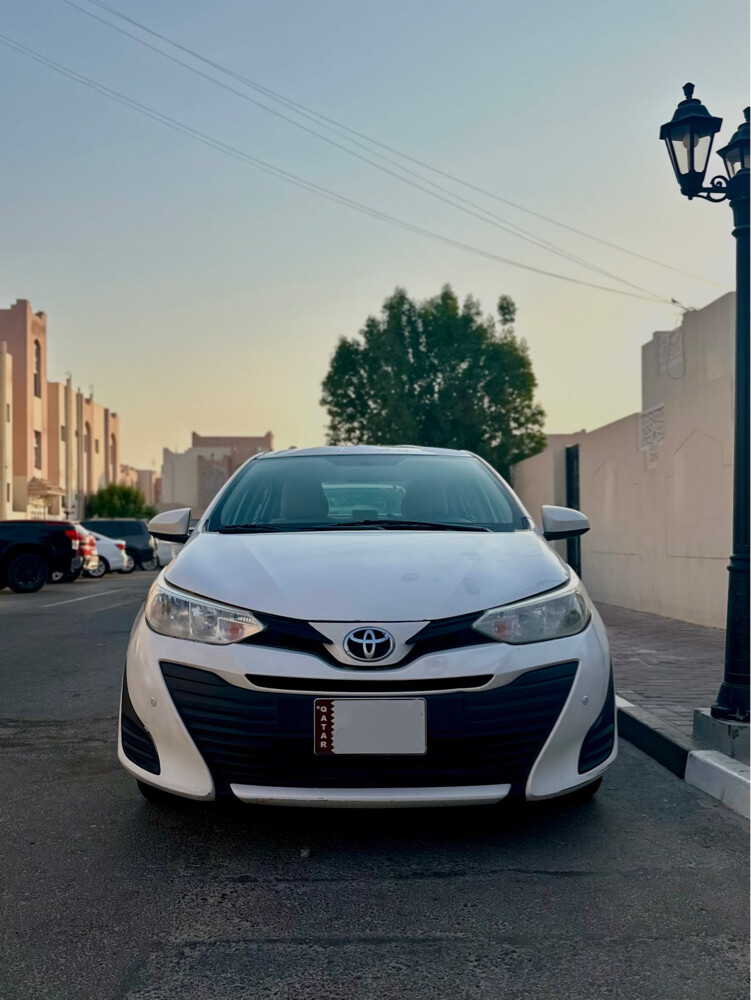 TOYOTA YARIS - 5