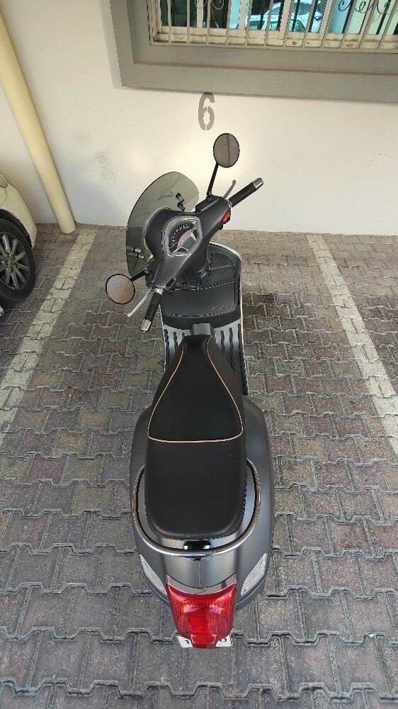 Vespa GTS 300 - 4