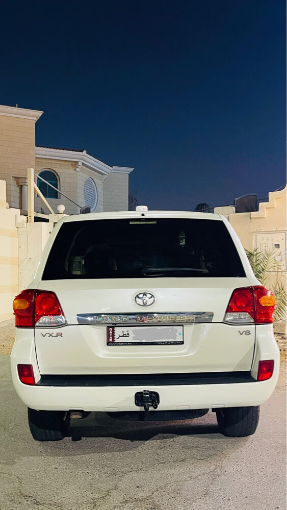Land Cruiser V8 VXR 4.7 2009 Model - 2