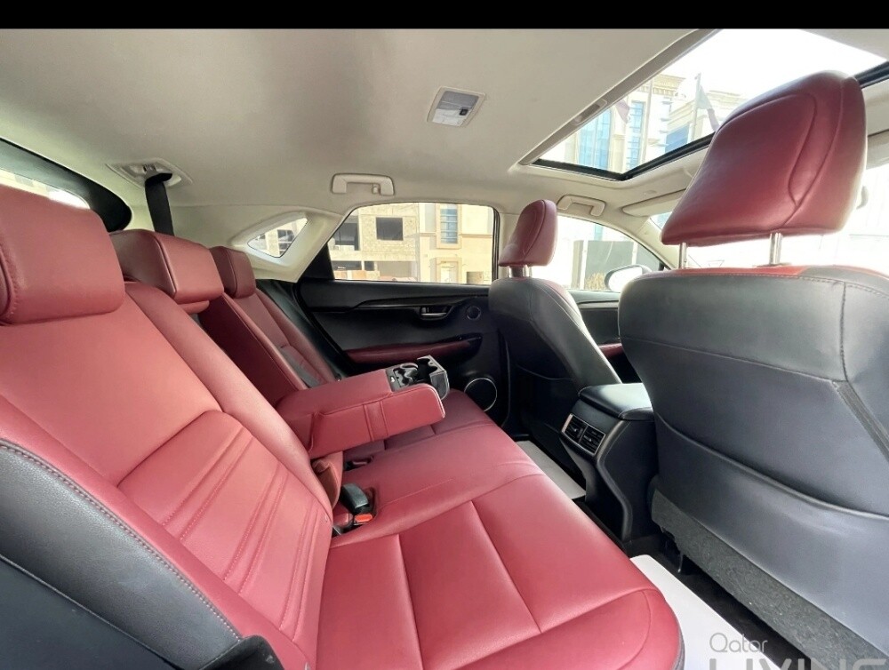 لكزس ان اكس 300 2021 / 98000كم - 5