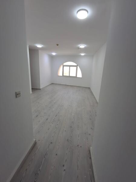 Administrative offices for rent 2&3 - 8