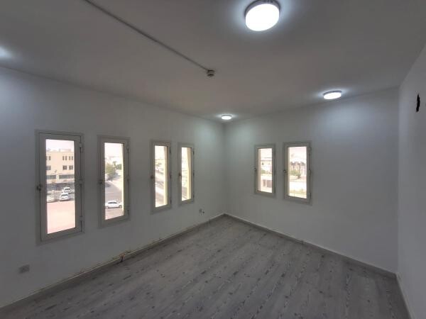 Administrative offices for rent 2&3 - 10