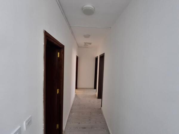 Administrative offices for rent 2&3 - 9