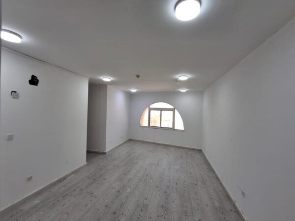 Administrative offices for rent 2&3 - 12