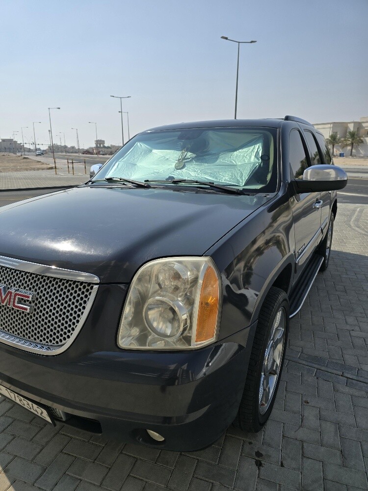 GMC yukon denali 2008 - 2