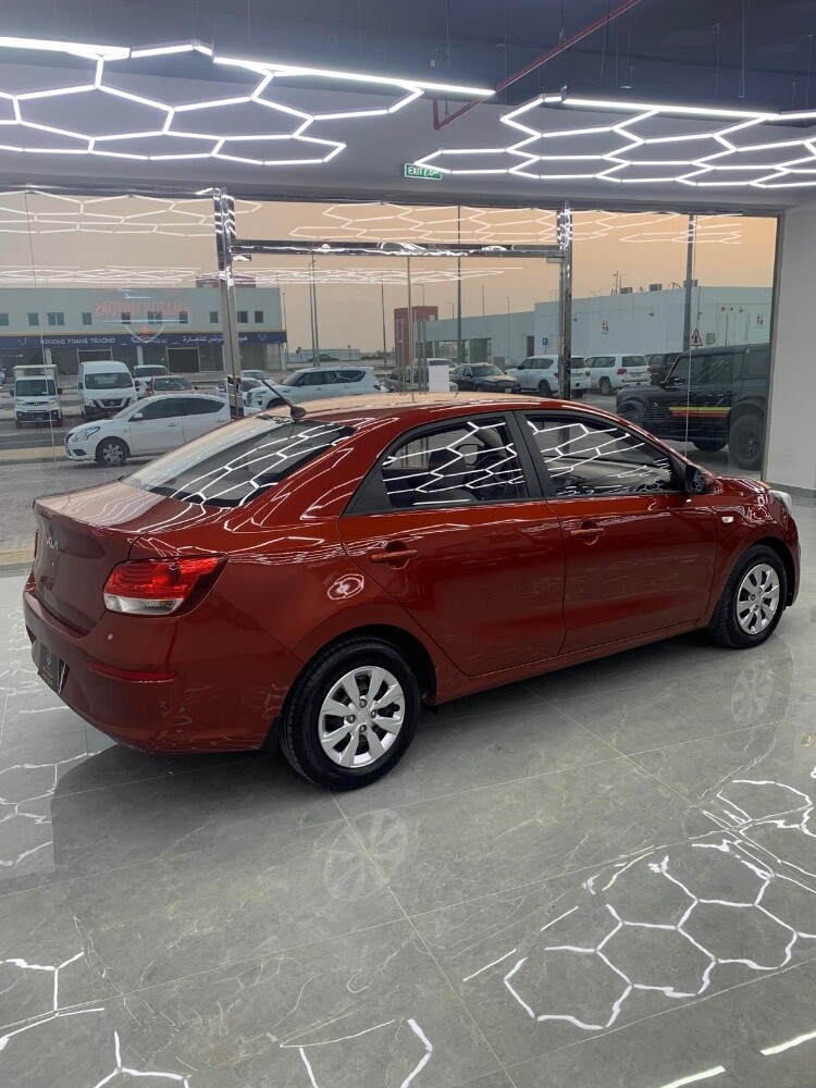 Kia Pegas Automatic Sedan - 7