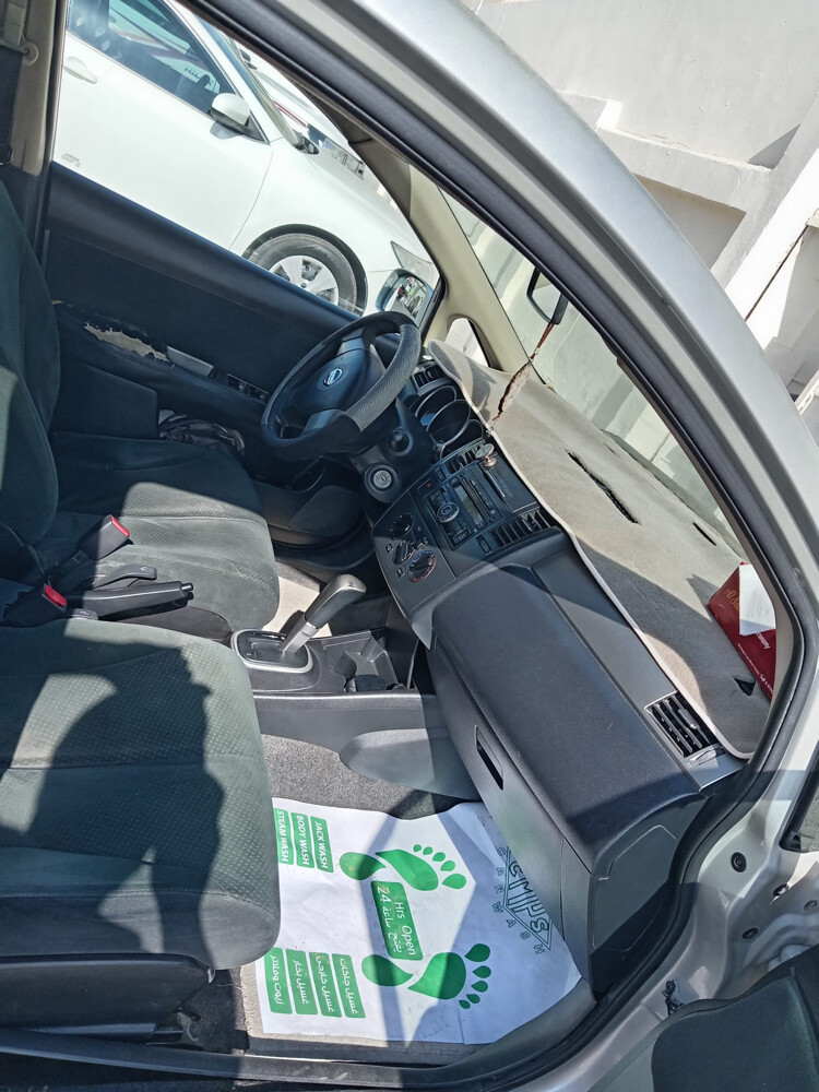 nissan tida2011 - 5