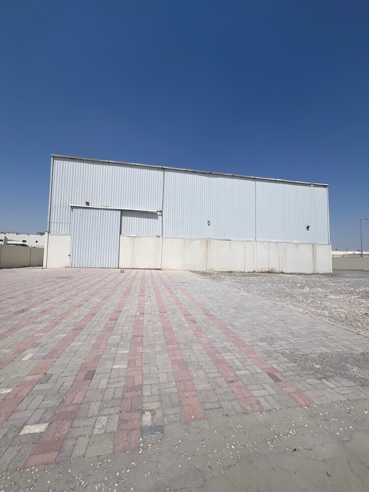 للايجاراستور5000م بالمنطقة لوجستة - 3
