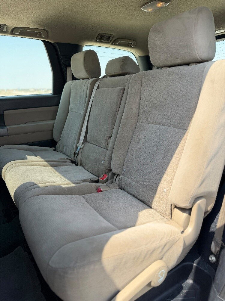 Toyota sequoia 2014 - 9