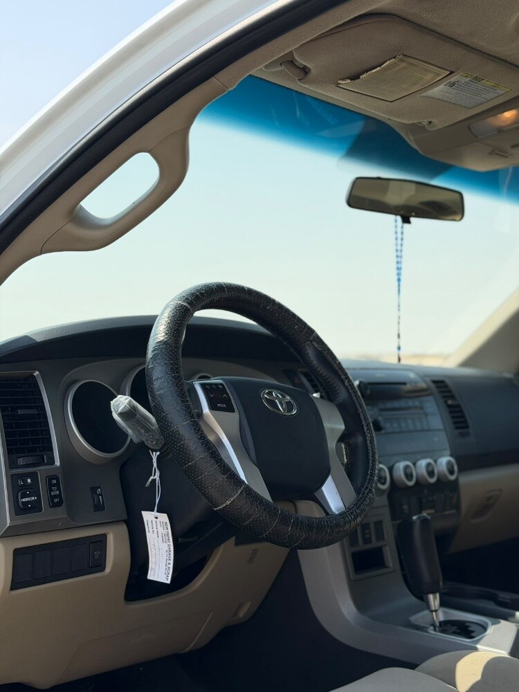 Toyota sequoia 2014 - 7
