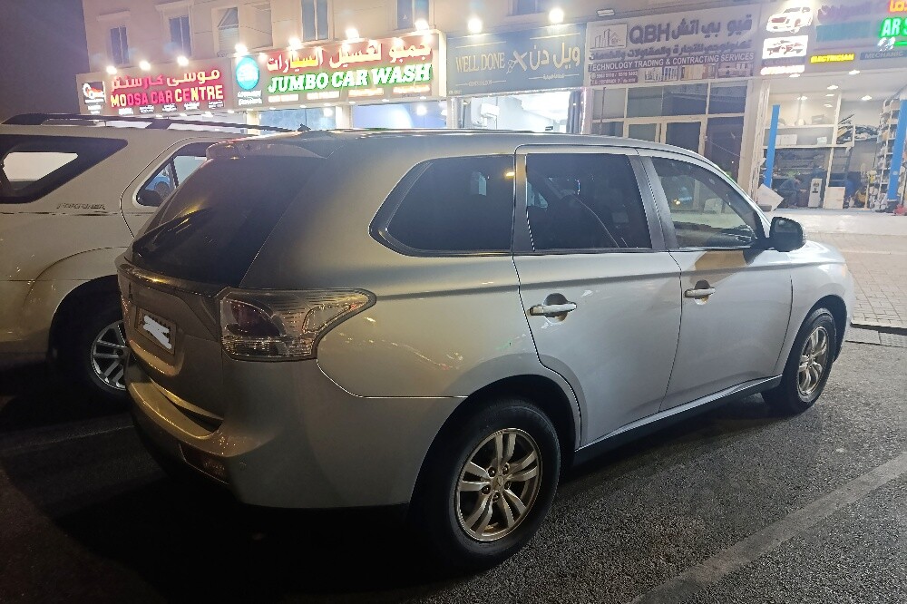 Mistubishi outlander model 2014 - 2