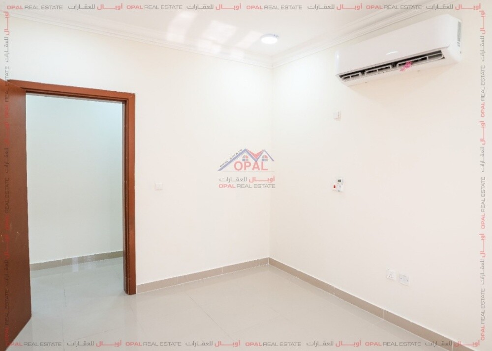 Apartment for rent in Al Aziziya - 4