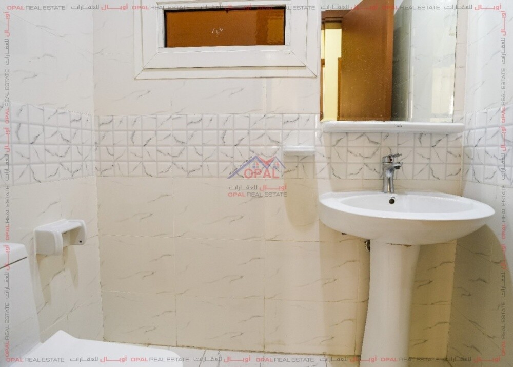 Apartment for rent in Al Aziziya - 5