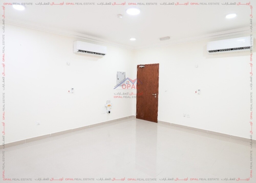 Apartment for rent in Al Aziziya - 3