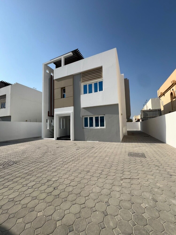 For rent a detached villa in Nuaija - 1