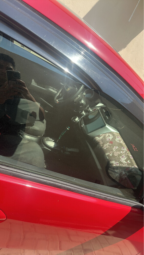 honda jazzz full option - 2