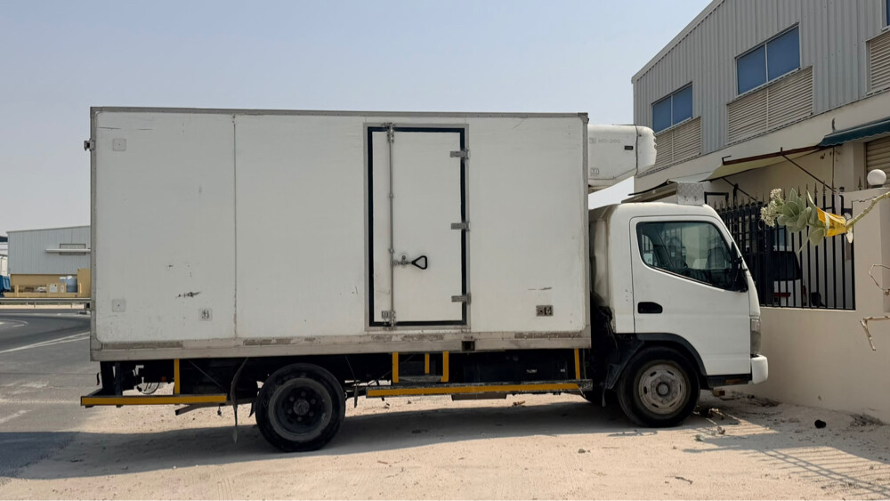 2011 canter freezer available - 4