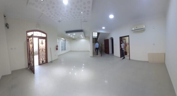 Villa-detached for rent 5 BHK - 4