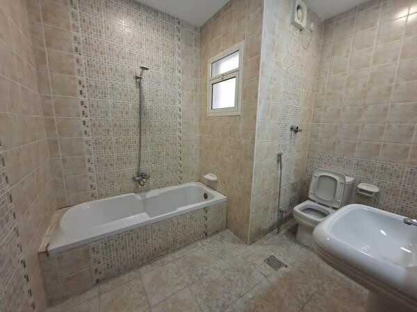 PRIME 4BR VILLA MURAIKH + POOL - 11