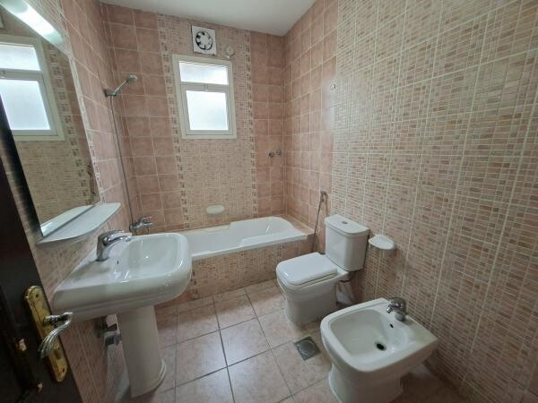 PRIME 4BR VILLA MURAIKH + POOL - 12