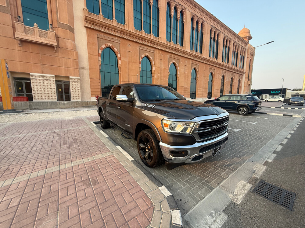 دوج رام بيج هورن هيمي ٥٧٠٠  - 20