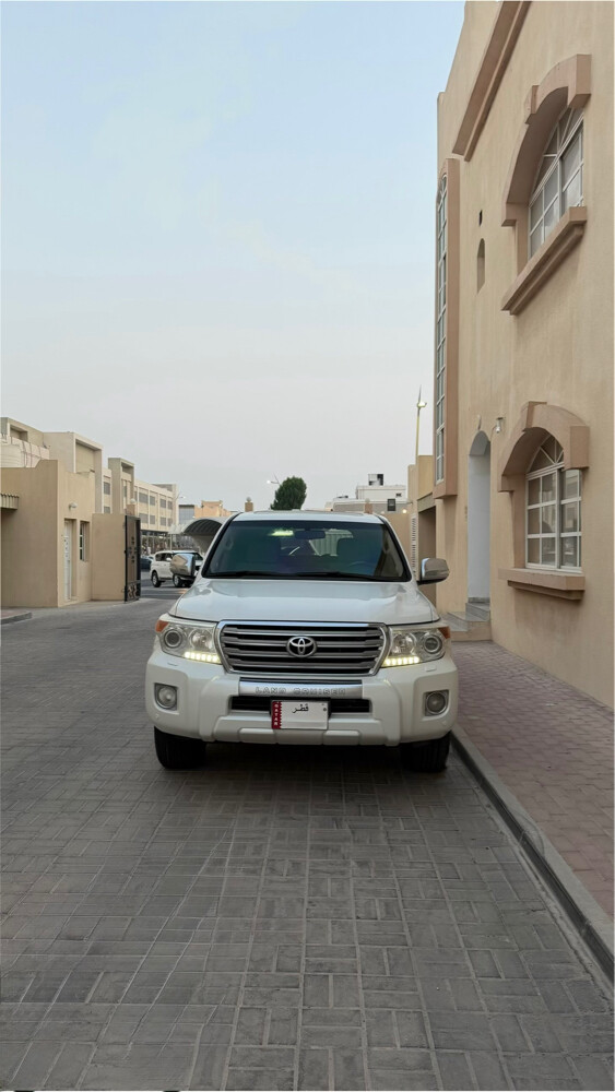 Land Cruiser vxr 2012 - 1