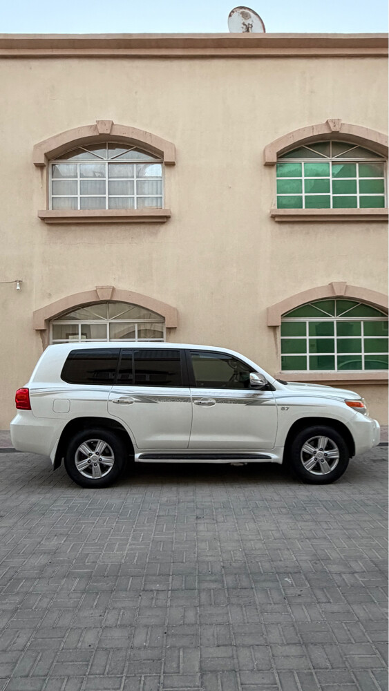 Land Cruiser vxr 2012 - 3