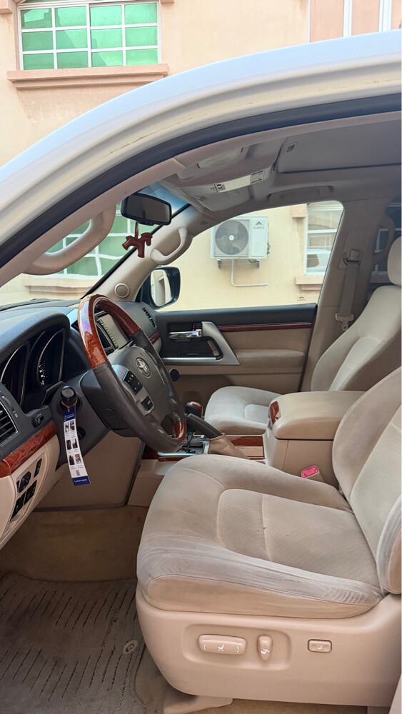 Land Cruiser vxr 2012 - 9