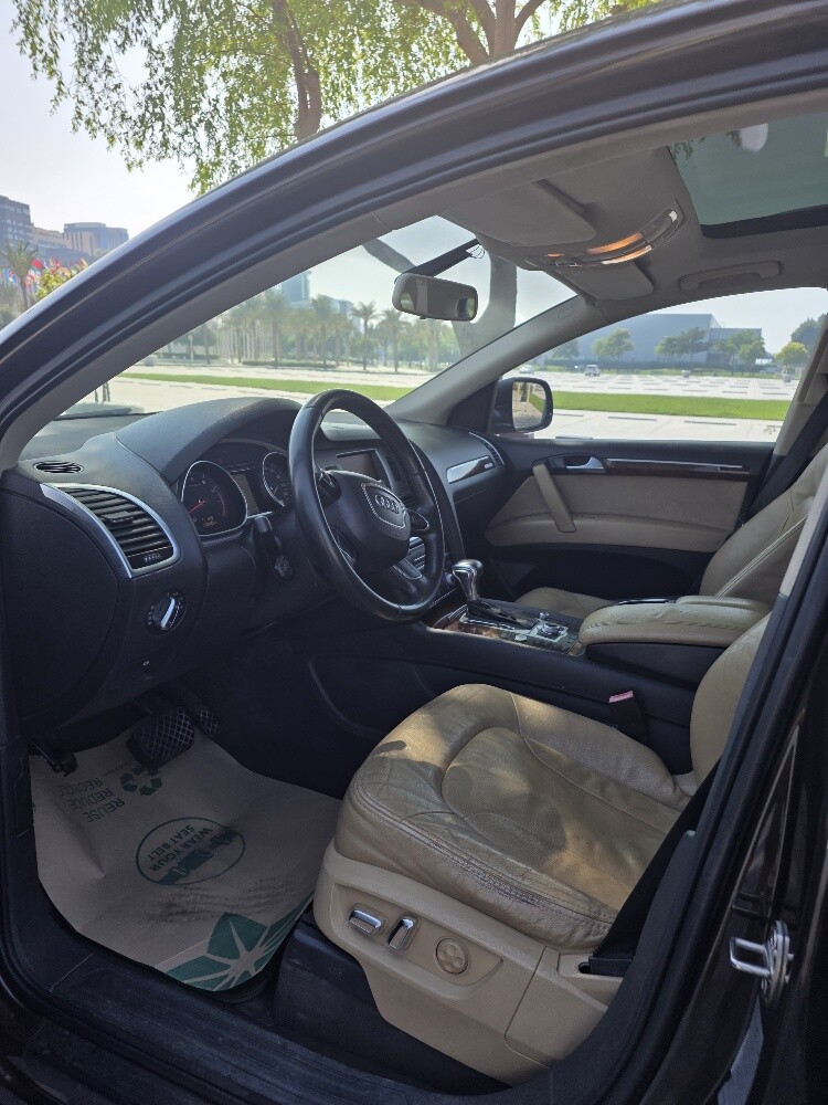 7-seats Audi Q7 – Full Option - 4