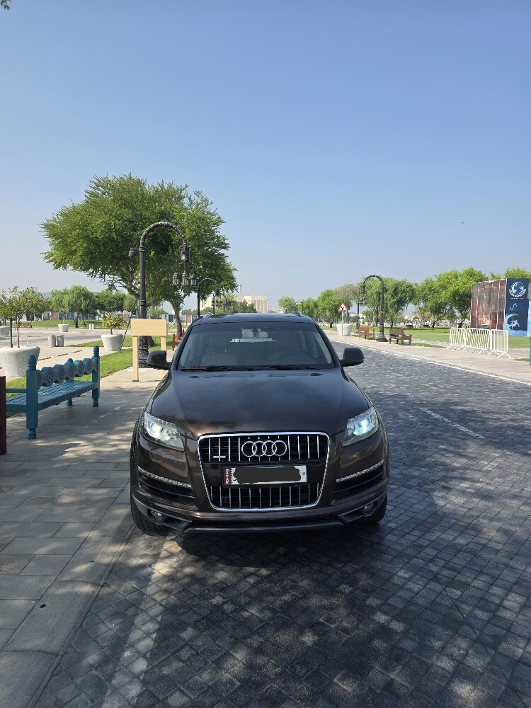 7-seats Audi Q7 – Full Option - 1