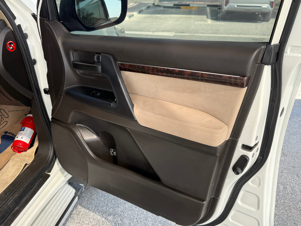 Toyota Land Cruiser GX V6 — 2009 - 14