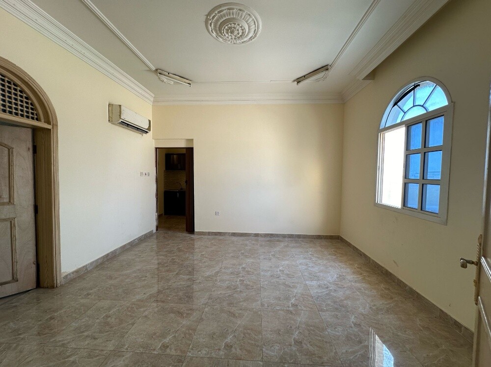 ستوديو كبير بنت هاوس 2200العزيزية - 2