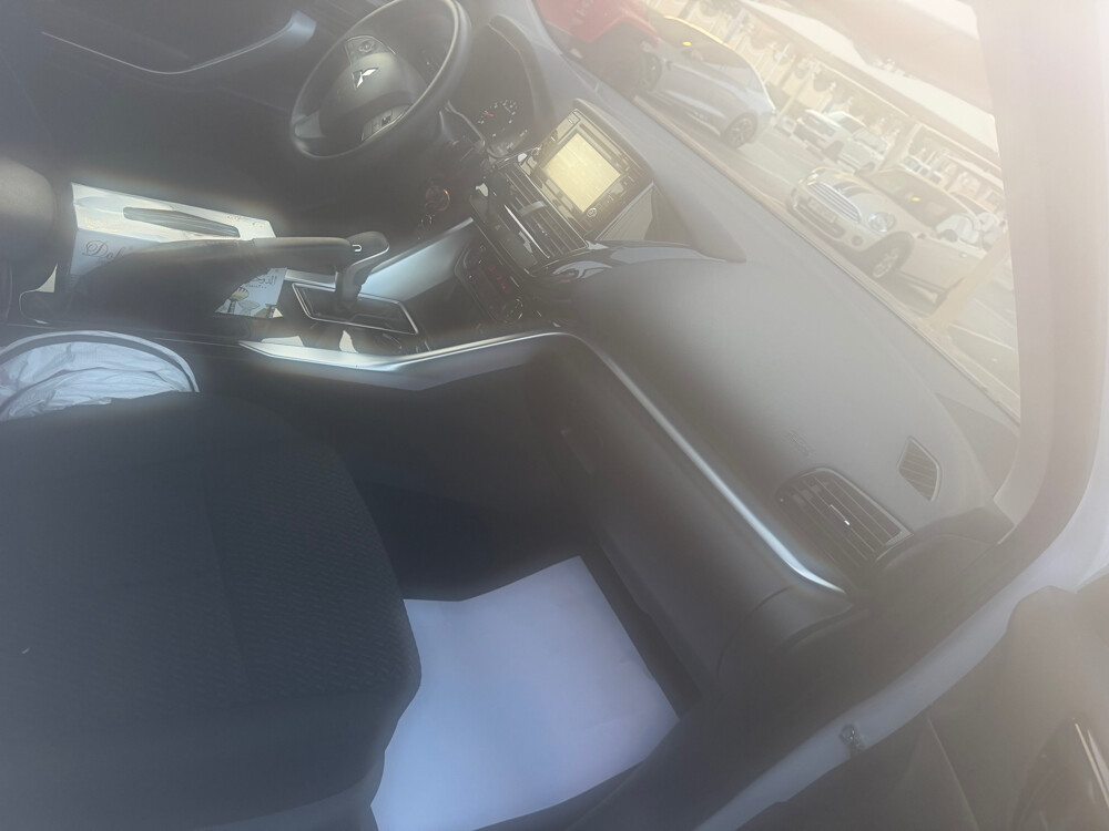 Mitsubishi Eclips Cross 2023 - 15